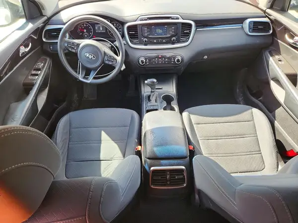 5XYPGDA54HG223448 2017 KIA SORENTO - Image 8