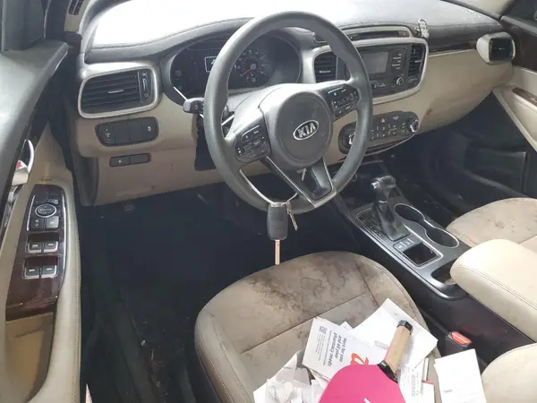 5XYPGDA54HG224678 2017 KIA SORENTO - Image 8