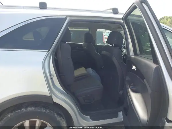 5XYPGDA54HG231565 2017 KIA SORENTO - Image 8