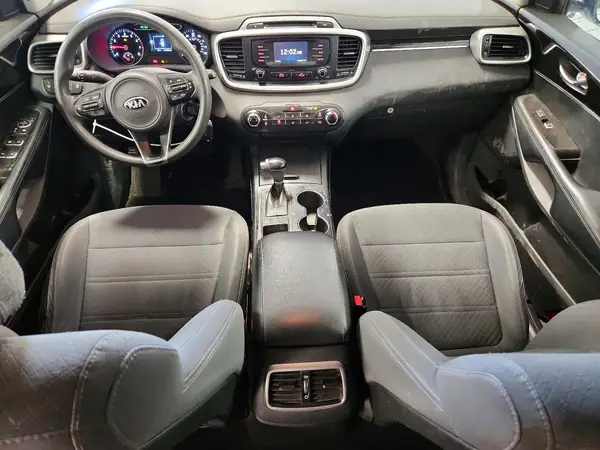 5XYPGDA54HG234367 2017 KIA SORENTO - Image 8