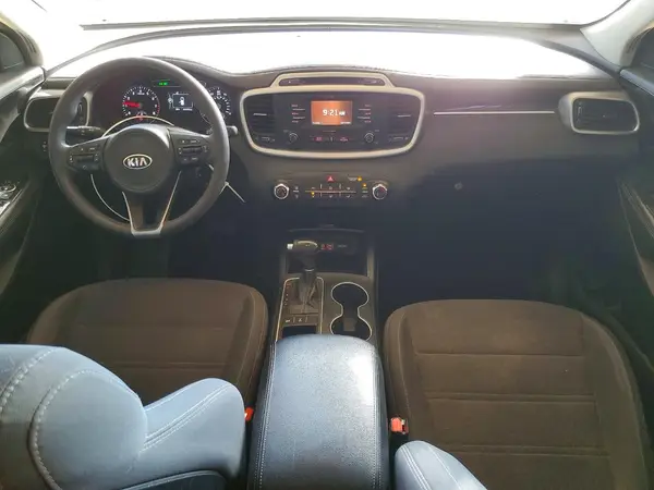 5XYPGDA54HG272584 2017 KIA SORENTO - Image 8