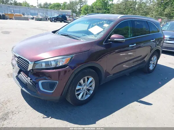 5XYPGDA54HG280815 2017 KIA SORENTO - Image 2