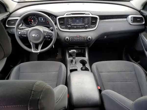 5XYPGDA54HG288221 2017 KIA SORENTO - Image 8