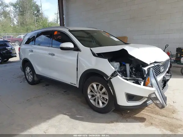 5XYPGDA54HG312100 2017 KIA SORENTO - Image 1