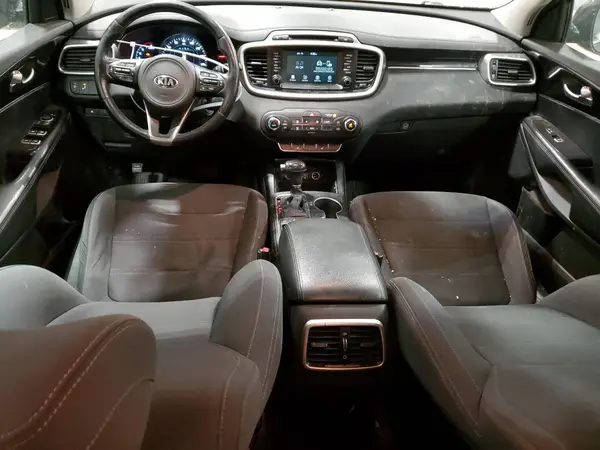 5XYPGDA54HG327132 2017 KIA SORENTO - Image 8