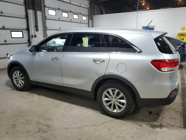 5XYPGDA54HG333030 2017 KIA SORENTO - Image 2