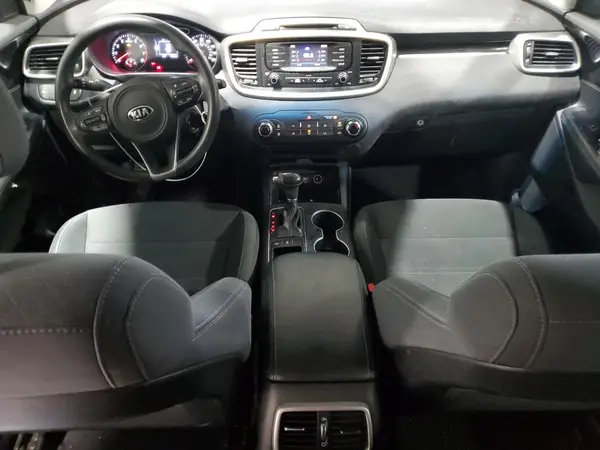 5XYPGDA54HG333030 2017 KIA SORENTO - Image 8