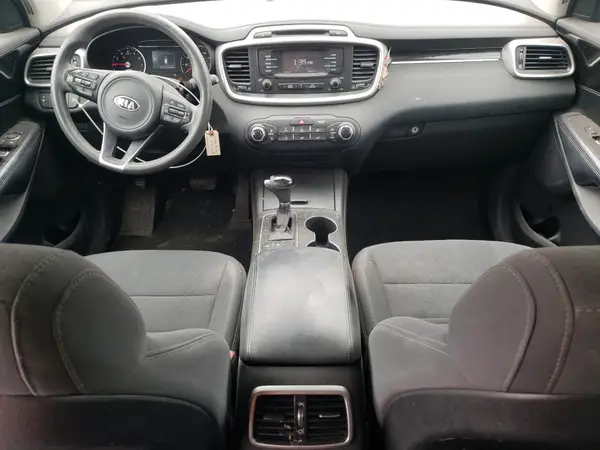 5XYPGDA54HG335442 2017 KIA SORENTO - Image 8