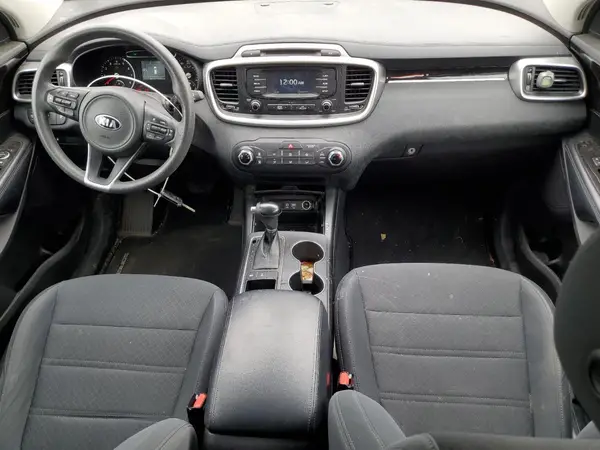 5XYPGDA54JG351825 2018 KIA SORENTO - Image 8