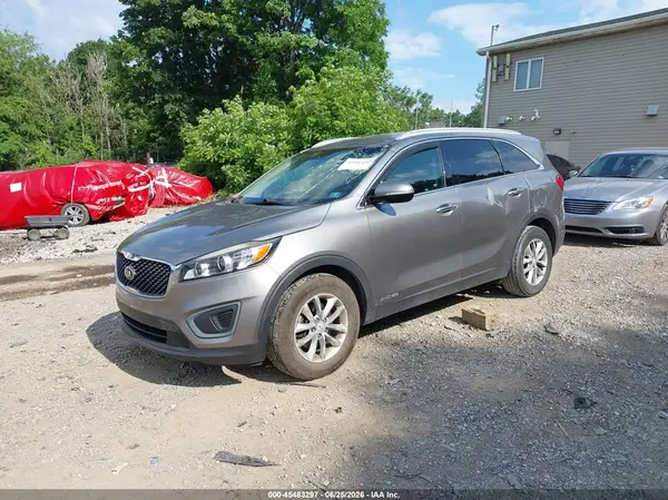 5XYPGDA54JG368205 2018 KIA SORENTO - Image 2