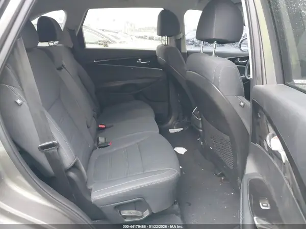 5XYPGDA54JG373419 2018 KIA SORENTO - Image 8