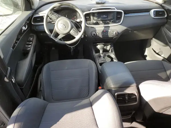 5XYPGDA54JG420433 2018 KIA SORENTO - Image 8