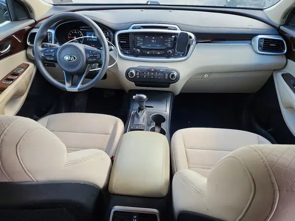 5XYPGDA54JG422442 2018 KIA SORENTO - Image 8