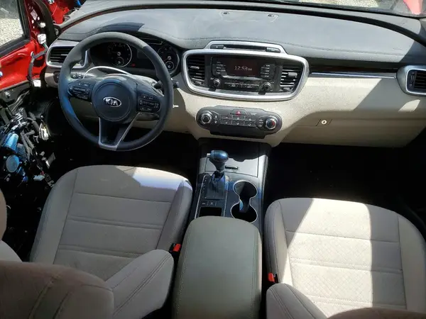 5XYPGDA54JG424997 2018 KIA SORENTO - Image 8