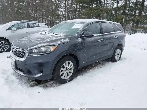 5XYPGDA54KG440571 2019 KIA SORENTO - Image 2