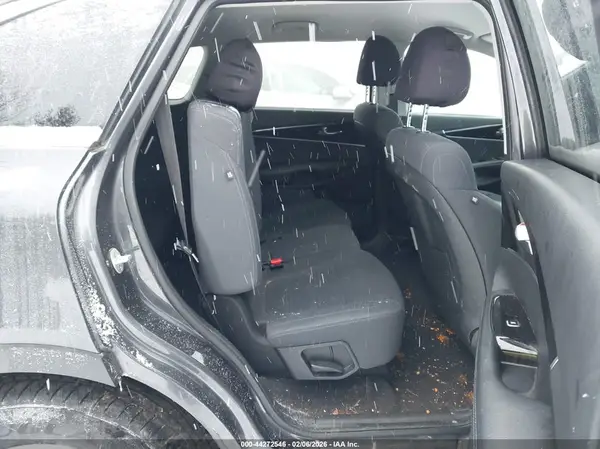 5XYPGDA54KG440571 2019 KIA SORENTO - Image 8