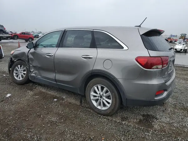 5XYPGDA54KG440845 2019 KIA SORENTO - Image 2