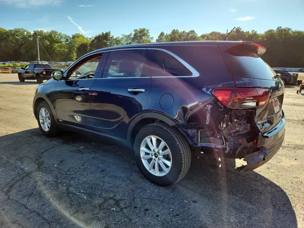 5XYPGDA54KG441669 2019 KIA SORENTO - Image 2