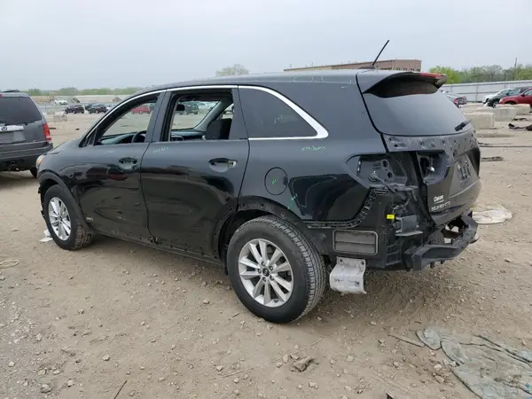 5XYPGDA54KG444104 2019 KIA SORENTO - Image 2