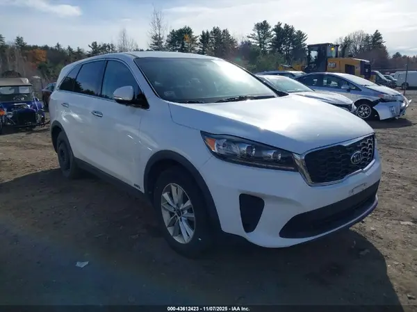 5XYPGDA54KG444510 2019 KIA SORENTO - Image 1