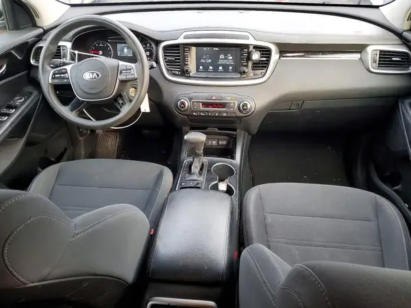 5XYPGDA54KG458133 2019 KIA SORENTO - Image 8