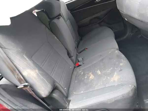 5XYPGDA54KG469164 2019 KIA SORENTO - Image 8