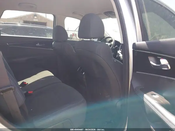 5XYPGDA54KG481394 2019 KIA SORENTO - Image 8