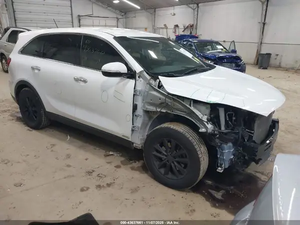 5XYPGDA54KG487843 2019 KIA SORENTO - Image 1