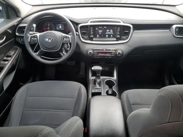 5XYPGDA54KG490404 2019 KIA SORENTO - Image 8
