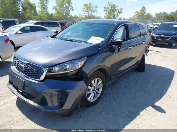 5XYPGDA54KG499183 2019 KIA SORENTO - Image 2