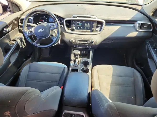 5XYPGDA54KG541710 2019 KIA SORENTO - Image 8