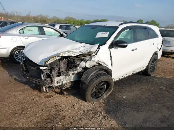 5XYPGDA54KG584766 2019 KIA SORENTO - Image 2