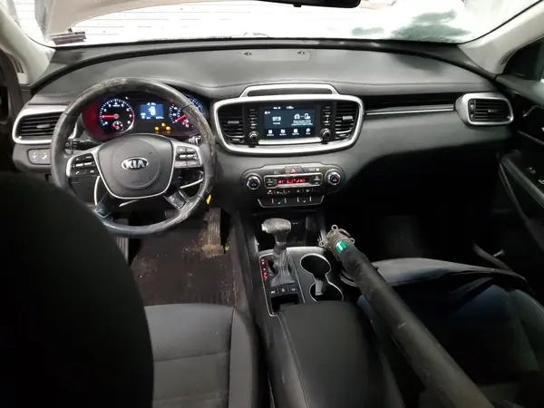 5XYPGDA54KG589644 2019 KIA SORENTO - Image 8