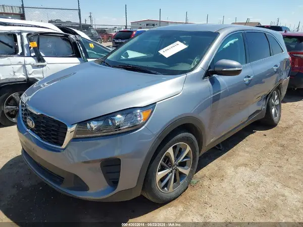 5XYPGDA54LG676526 2020 KIA SORENTO - Image 2