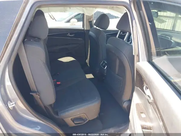 5XYPGDA54LG676526 2020 KIA SORENTO - Image 8