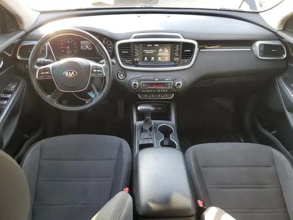 5XYPGDA54LG694945 2020 KIA SORENTO - Image 8