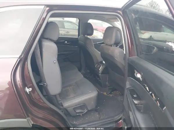 5XYPGDA55GG003914 2016 KIA SORENTO - Image 8