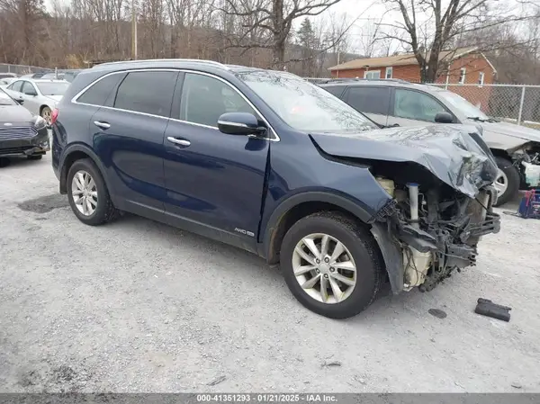 5XYPGDA55GG012824 2016 KIA SORENTO - Image 1