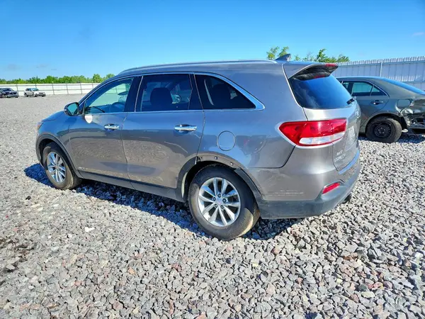 5XYPGDA55GG063451 2016 KIA SORENTO - Image 2