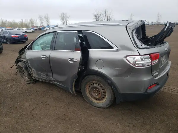 5XYPGDA55GG078533 2016 KIA SORENTO - Image 2