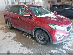 5XYPGDA55GG085935 2016 KIA SORENTO