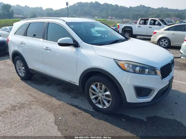 5XYPGDA55GG130999 2016 KIA SORENTO - Image 1