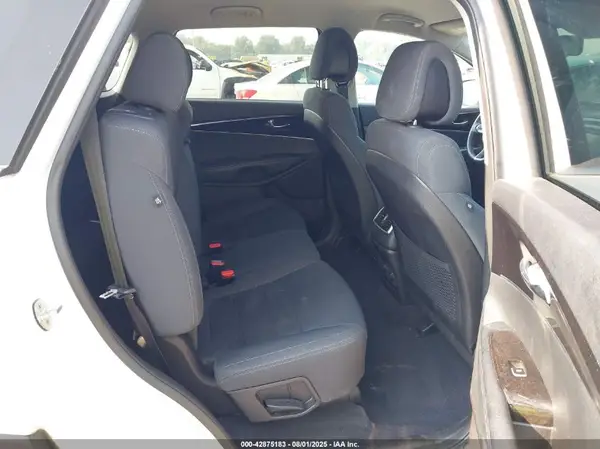 5XYPGDA55GG130999 2016 KIA SORENTO - Image 8