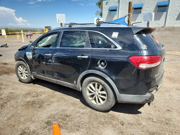 5XYPGDA55GG132235 2016 KIA SORENTO - Image 2
