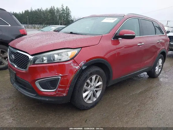 5XYPGDA55GG132347 2016 KIA SORENTO - Image 2