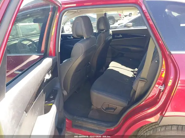 5XYPGDA55GG137967 2016 KIA SORENTO - Image 8