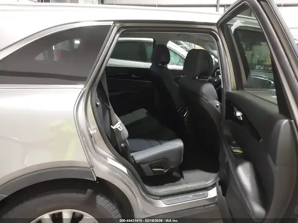 5XYPGDA55GG172136 2016 KIA SORENTO - Image 8
