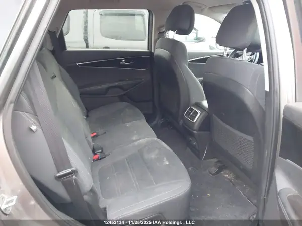 5XYPGDA55GG175389 2016 KIA SORENTO - Image 8