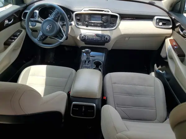 5XYPGDA55GG179104 2016 KIA SORENTO - Image 8
