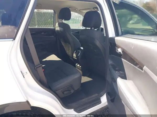 5XYPGDA55GG179314 2016 KIA SORENTO - Image 8
